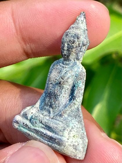 พระร่วงนั่งหลังลิ่ม เนื้อชินเงิน กรุวัดช้างล้อม จ.สุโขทัว รูปที่ 4