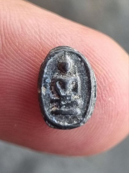 พระเม็ดข้าวเม่า เนื้อชิน