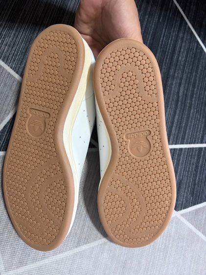 รองเท้า Adidas  รูปที่ 4