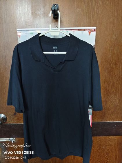 แขนสั้น เสื้อโปโล กรมท่า uniqlo สภาพดี  xl ขาย 280 บาทรวมส่งครับ