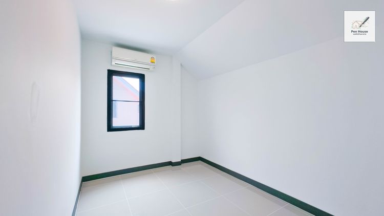 มีบางส่วน ขาย บ้านเดี่ยว 2 ชั้น 2 ห้องนอน 1 ห้องน้ำ พื้นที่ 19.5 ตร.วา รีโนเวทใหม่ทั้งหลัง เหมือนได้บ้านใหม่ รูปที่ 4