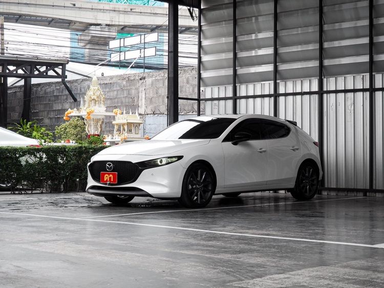 รถ Mazda Mazda3 2.0 SP Sports สี ขาว