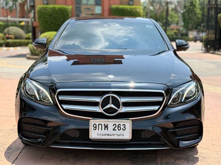 Mercedes-Benz E-Class 2017 E220d Sedan ดีเซล เกียร์อัตโนมัติ ดำ รูปที่ 2