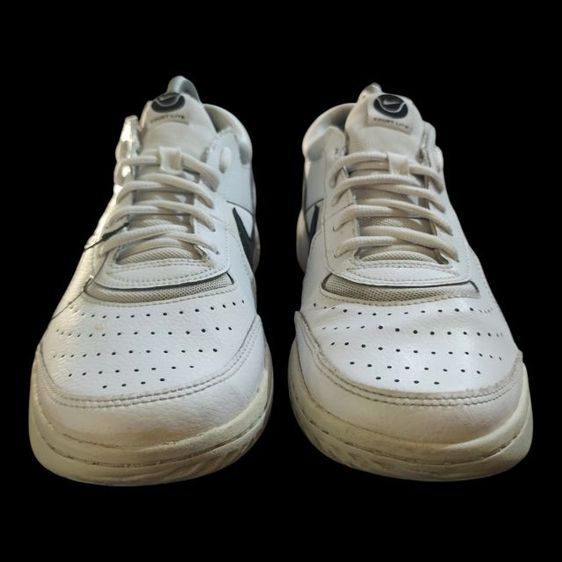 Nike Zoom Court Lite 3 White Metallic Silver
ไซส์ 42 (26.5 ซม.)  US 10 รูปที่ 3