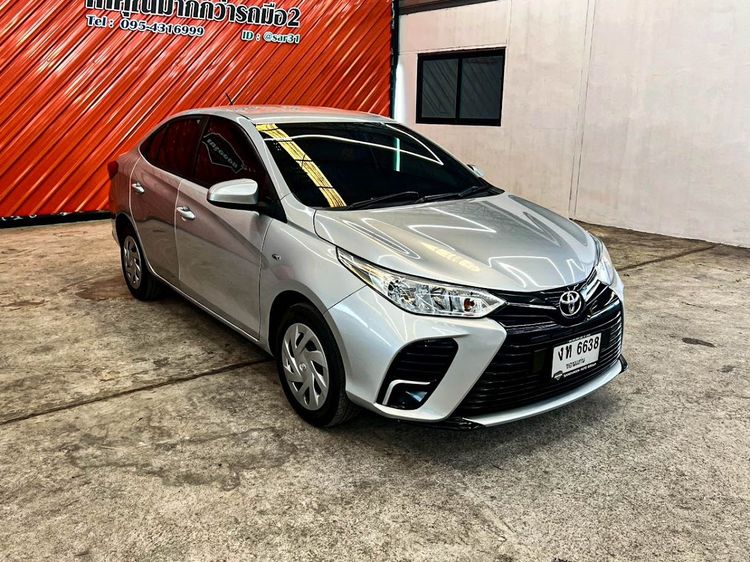 Toyota Yaris ATIV 2021 1.2 Entry Sedan เบนซิน ไม่ติดแก๊ส เกียร์อัตโนมัติ เทา รูปที่ 3