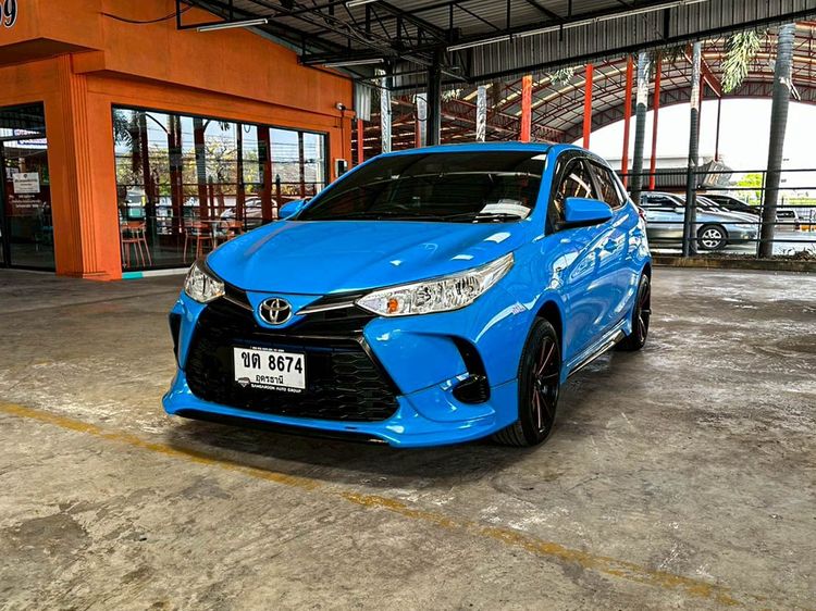 รถ Toyota Yaris 1.2 Entry สี ฟ้า