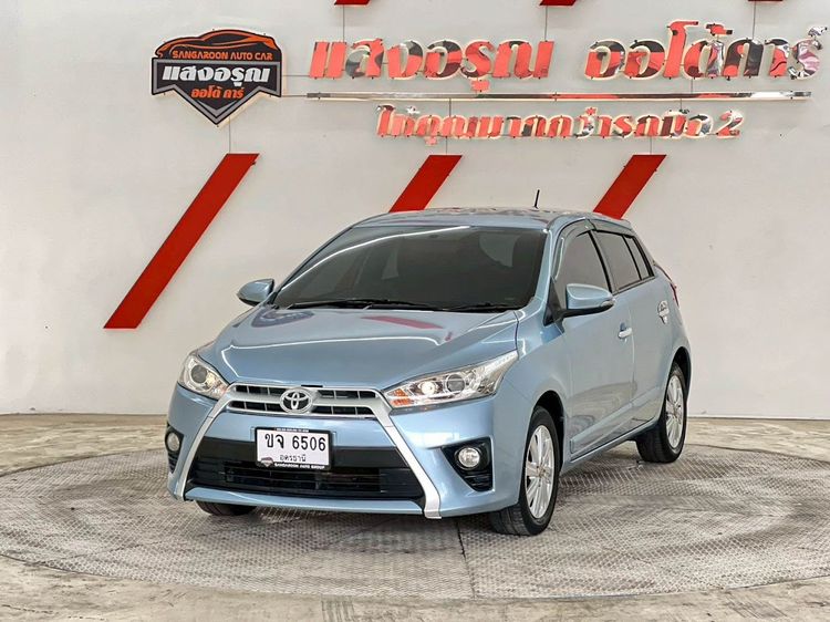 รถ Toyota Yaris 1.2 G สี ฟ้า
