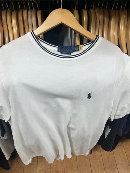เสื้อยืดโปโล