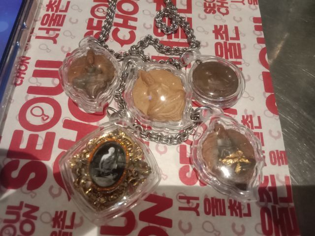 พระเครื่องราคากันเอง รูปที่ 2