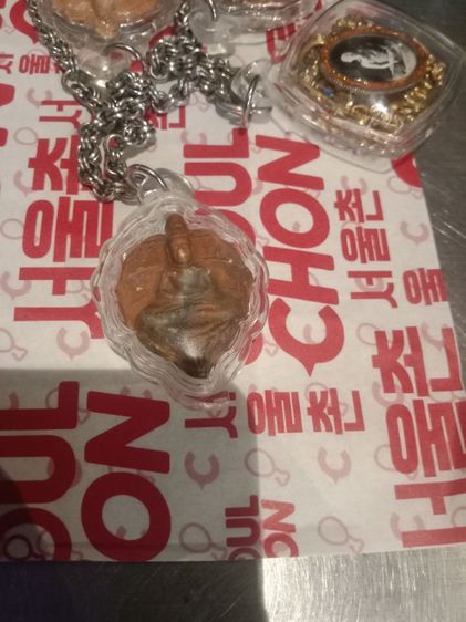 พระเครื่องราคากันเอง รูปที่ 4