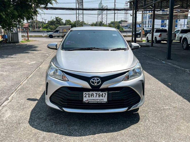 Toyota Vios 2021 1.5 Entry Sedan เบนซิน ไม่ติดแก๊ส เกียร์อัตโนมัติ บรอนซ์เงิน รูปที่ 2