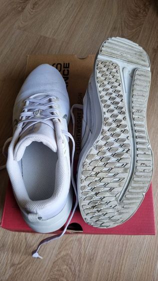 รองเท้าวิ่งNike สีขาว size 7(us) รูปที่ 7