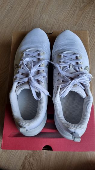 รองเท้าวิ่งNike สีขาว size 7(us) รูปที่ 4