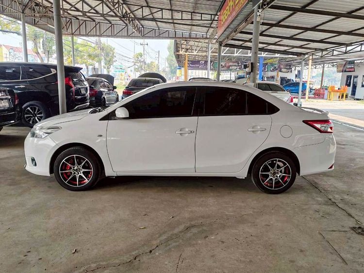 Toyota Vios 2015 1.5 J Sedan เบนซิน ไม่ติดแก๊ส เกียร์อัตโนมัติ ขาว รูปที่ 4