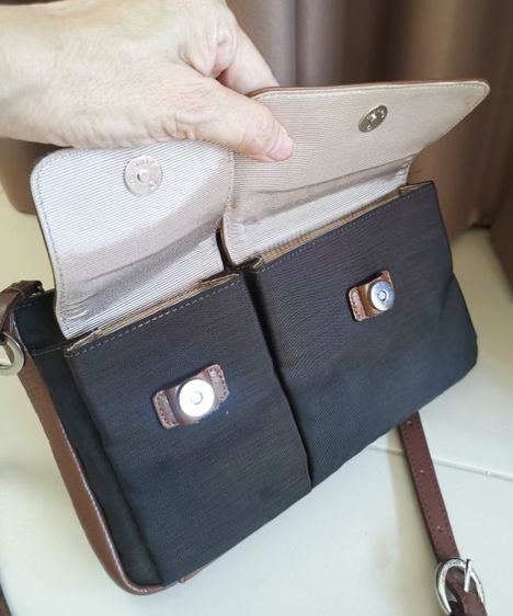 กระเป๋าหนังแบรนด์​ PELLE​ BORSA​ มือ​ 2 รูปที่ 5