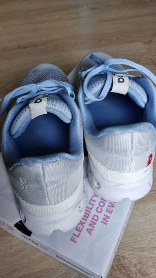 รองเท้าผ้าใบลำลองผู้หญิง เบอร์ 8.5(US) รูปที่ 5