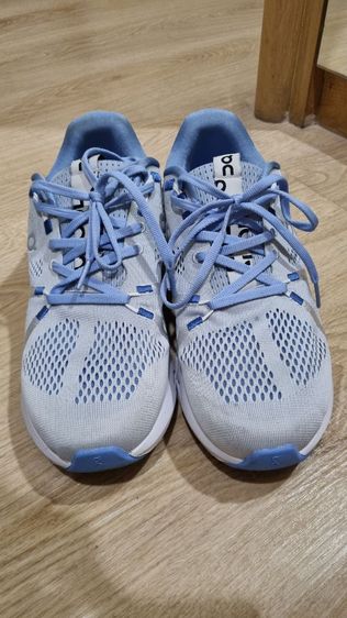 รองเท้าผ้าใบลำลองผู้หญิง เบอร์ 8.5(US) รูปที่ 2