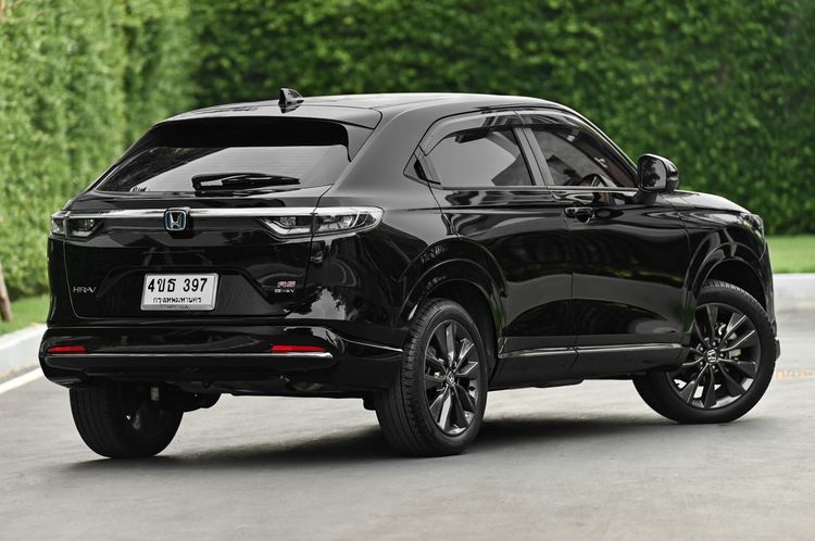 Honda HR-V 2023 1.5 e:HEV RS Sedan เบนซิน ไม่ติดแก๊ส เกียร์อัตโนมัติ ดำ รูปที่ 3