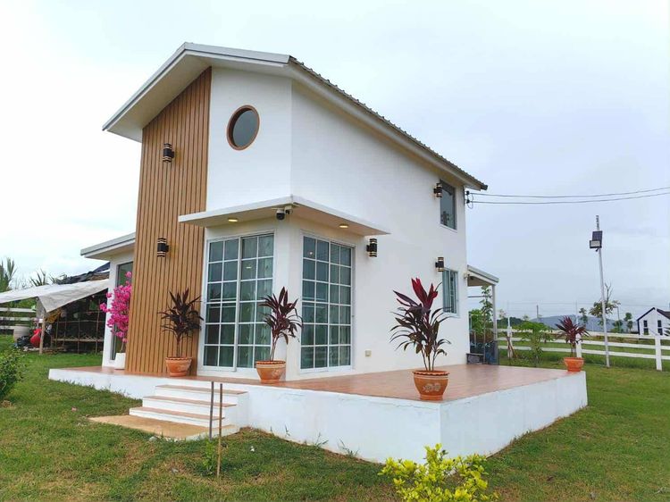 บ้านพักตากอากาศ สวนสวยผลไม้ดก