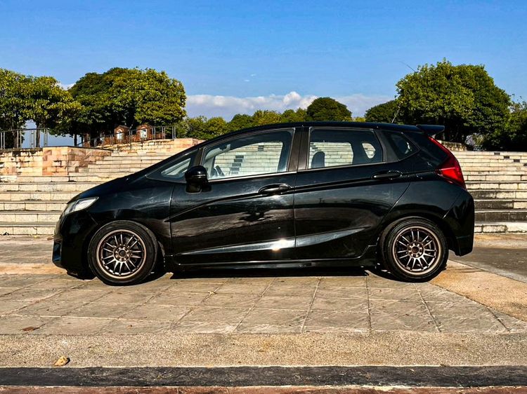 Honda Jazz 2014 1.5 SV Sedan เบนซิน ไม่ติดแก๊ส เกียร์อัตโนมัติ ดำ รูปที่ 4