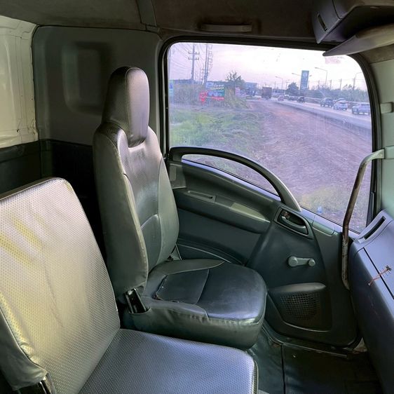 ้รถหกล้อตู้สิบบาน ปี 56 เครื่อง 240 แรง รูปที่ 10