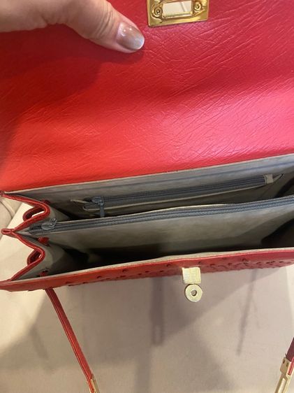 กระเป๋าหนังนกกระจอก ทรงสวยทันสมัย รูปที่ 2