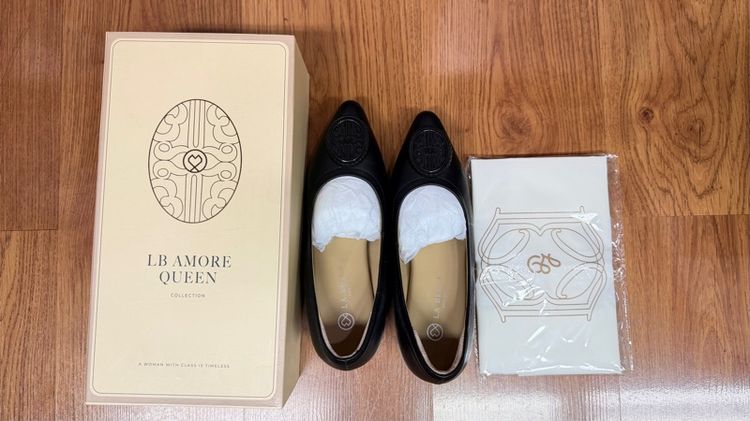 (👡สภาพเหมือนใหม่ 👢) LA BELLA รองเท้าคัชชูส้นสูง “หนังแกะ” รุ่น LB AMORE QUEEN CLASSIC WEDGE “สีดำ”  รูปที่ 3