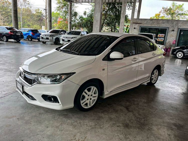 รถ Honda City 1.5 S สี ขาว
