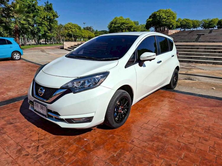 รถ Nissan Note 1.2 VL สี ขาว