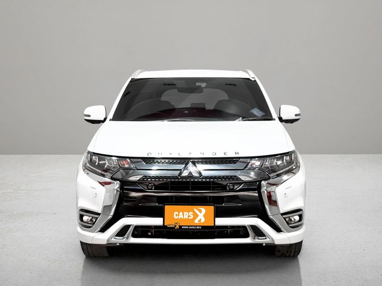 Mitsubishi Outlander 2021 Phev 2.4 GT Premium 4WD Utility-car ปลั๊กอินไฮบริด (PHEV) ไม่ติดแก๊ส เกียร์อัตโนมัติ ขาว รูปที่ 2