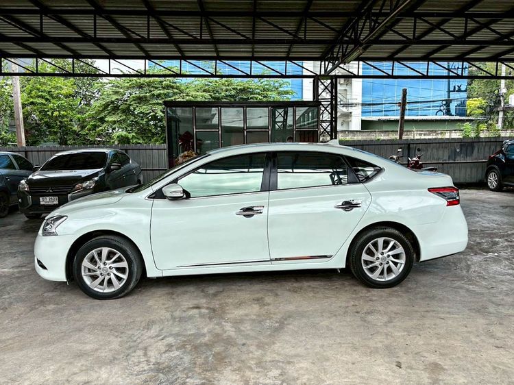 Nissan Sylphy 2013 1.8 V Sedan เบนซิน ไม่ติดแก๊ส เกียร์อัตโนมัติ ขาว รูปที่ 4