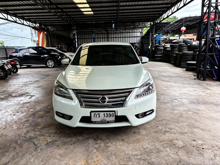 Nissan Sylphy 2013 1.8 V Sedan เบนซิน ไม่ติดแก๊ส เกียร์อัตโนมัติ ขาว รูปที่ 2