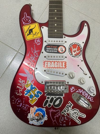 กีตาร์ไฟฟ้า หาสายใส่ก็เล่นได้เลย ทรงสวย รูปที่ 2