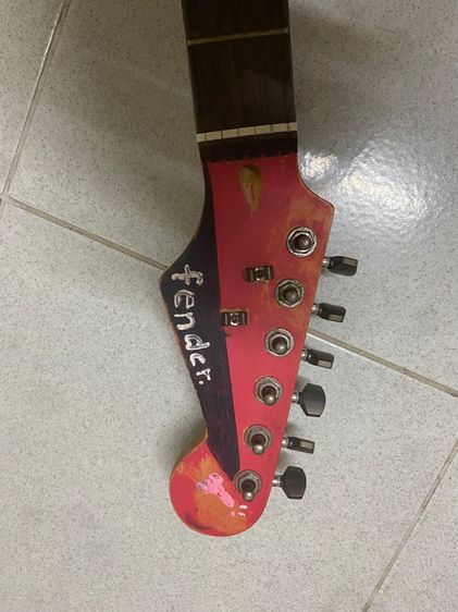 กีตาร์ไฟฟ้า หาสายใส่ก็เล่นได้เลย ทรงสวย รูปที่ 5