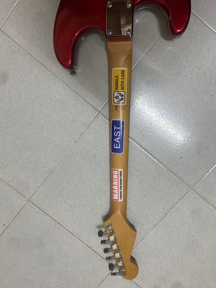 กีตาร์ไฟฟ้า หาสายใส่ก็เล่นได้เลย ทรงสวย รูปที่ 8