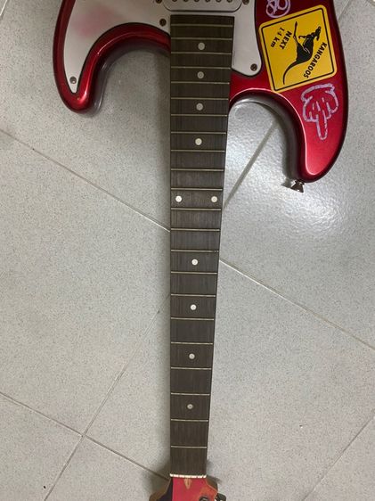 กีตาร์ไฟฟ้า หาสายใส่ก็เล่นได้เลย ทรงสวย รูปที่ 4