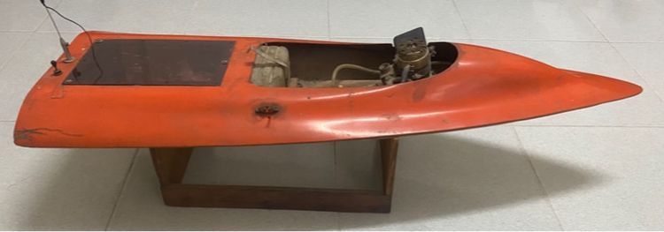 เรือบังคับ วิทยุ  เครื่องยนต์  ได้ของตามรูปเอาไปเช็คเอง