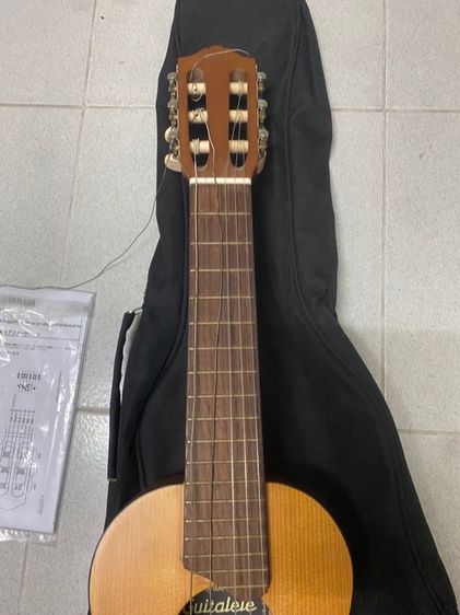 กีตาร์ไซซ์เล็ก ยามาฮ่า ตำหนิที่วงกลมไว้  รูปที่ 5