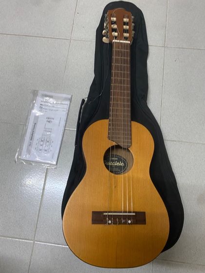 กีตาร์ไซซ์เล็ก ยามาฮ่า ตำหนิที่วงกลมไว้ 