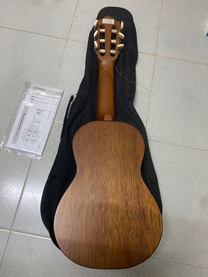 กีตาร์ไซซ์เล็ก ยามาฮ่า ตำหนิที่วงกลมไว้  รูปที่ 8