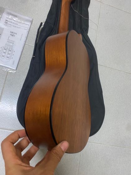 กีตาร์ไซซ์เล็ก ยามาฮ่า ตำหนิที่วงกลมไว้  รูปที่ 10