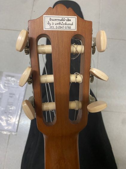 กีตาร์ไซซ์เล็ก ยามาฮ่า ตำหนิที่วงกลมไว้  รูปที่ 7