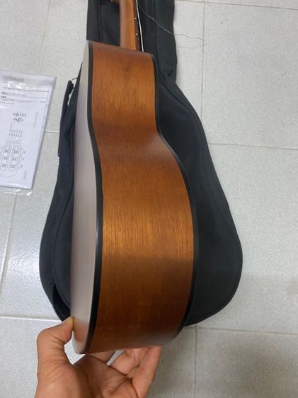 กีตาร์ไซซ์เล็ก ยามาฮ่า ตำหนิที่วงกลมไว้  รูปที่ 11