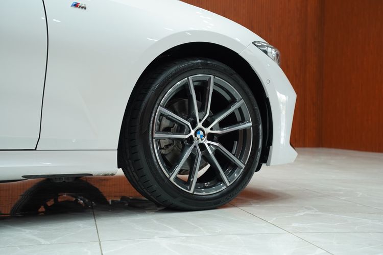 BMW Series 3 2024 320Li Sedan เบนซิน เกียร์อัตโนมัติ รูปที่ 4