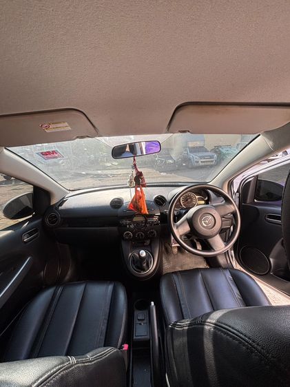 Mazda Mazda3 2013 1.6 Groove Sedan เบนซิน ไม่ติดแก๊ส เกียร์ธรรมดา ขาว รูปที่ 2