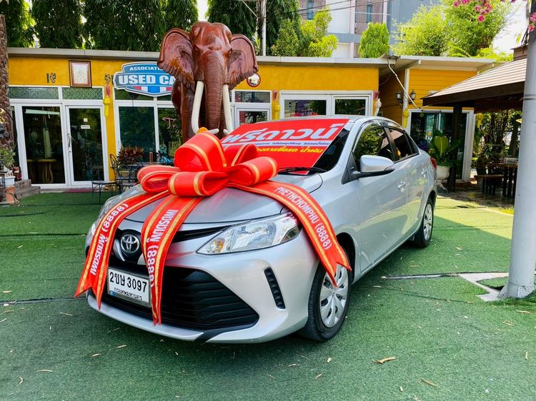 Toyota Vios 2022 1.5 Entry Sedan เบนซิน LPG เกียร์อัตโนมัติ บรอนซ์เงิน รูปที่ 3