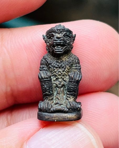 หนุมานหลวงพ่อเพี้ยน