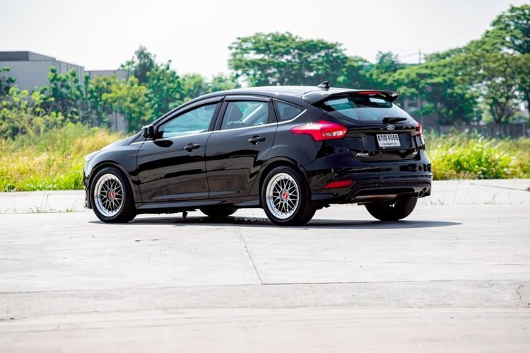 Ford Focus 2017 1.5 Sport Sedan เบนซิน เกียร์อัตโนมัติ ดำ รูปที่ 3