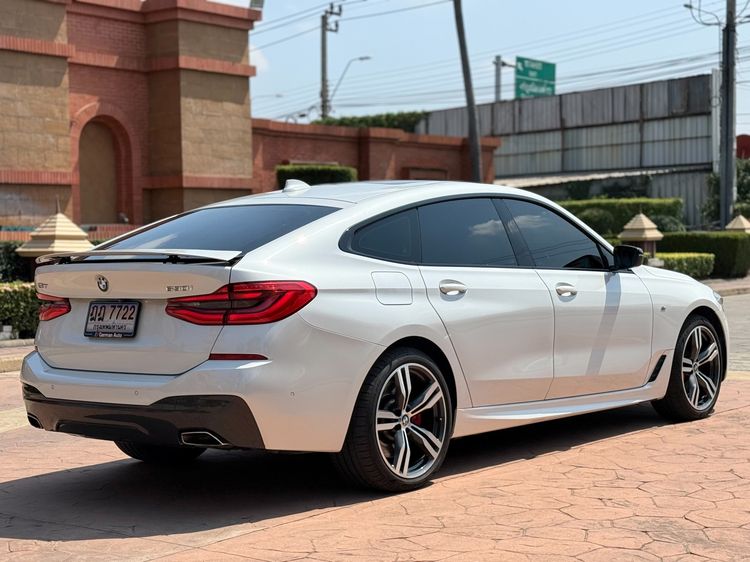 BMW Series 6 2021 630i Utility-car เบนซิน เกียร์อัตโนมัติ ขาว รูปที่ 4