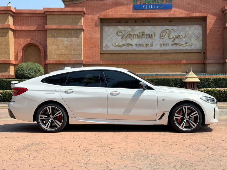 BMW Series 6 2021 630i Utility-car เบนซิน เกียร์อัตโนมัติ ขาว รูปที่ 3